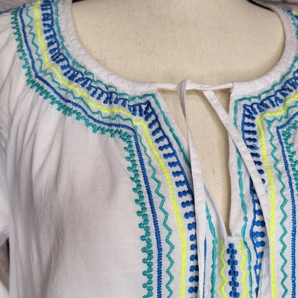 Vineyard Vines top white blue green embroidery tunic style 3/4 sleeve size M - Picture 5 of 9